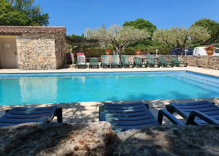 Logis Hotel Restaurant L\'Escarbille