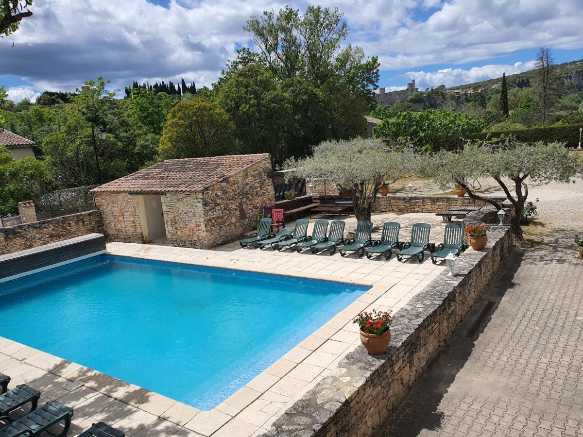 Logis Restaurant L'escarbille Hotel 3*